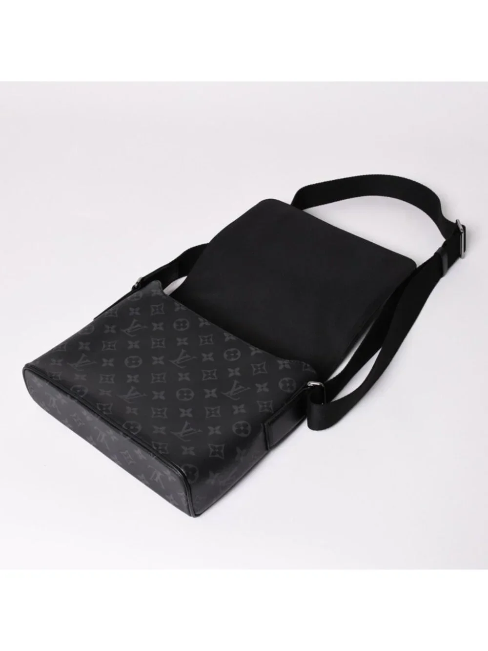 Louis Vuitton District PM Shoulder Bag Monogram Eclipse Canvas